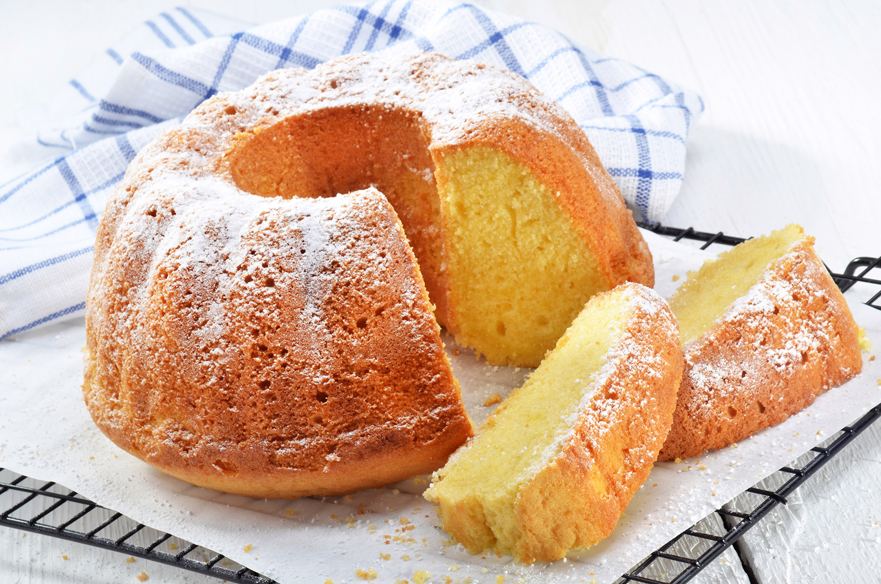 How to Make Vanilla Bundt Cake